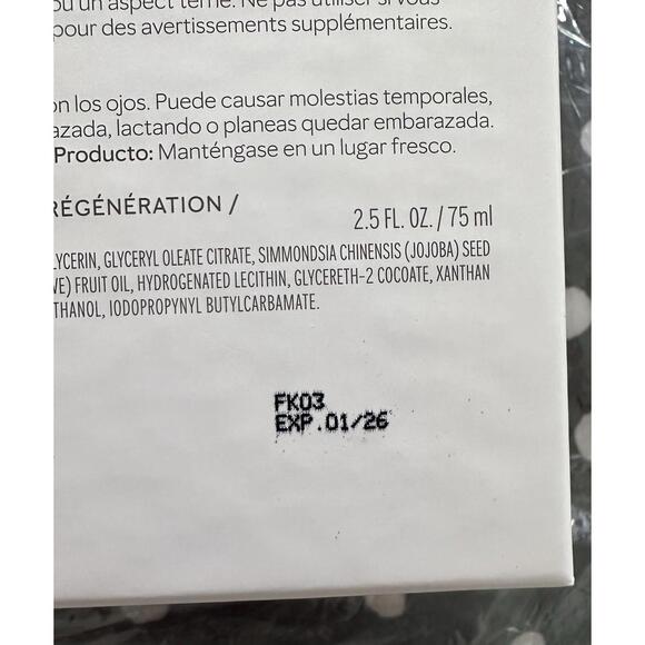 Mary Kay Clinical Solutions Retinol 0.5 + Calm Restore Facial Milk Set - Picture 3 of 5